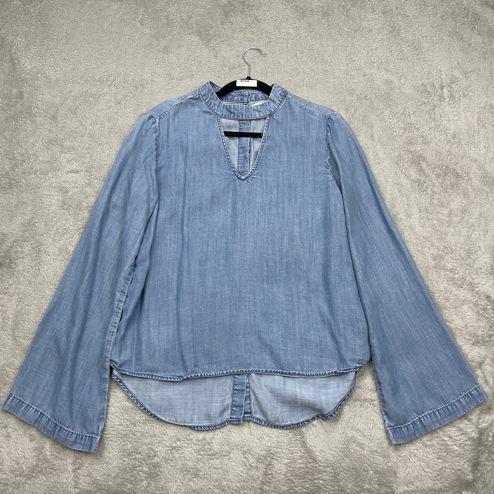 Anthropologie Cloth‎ & Stone Chambray Top Womens S Blue Button Back Flare Sleeve